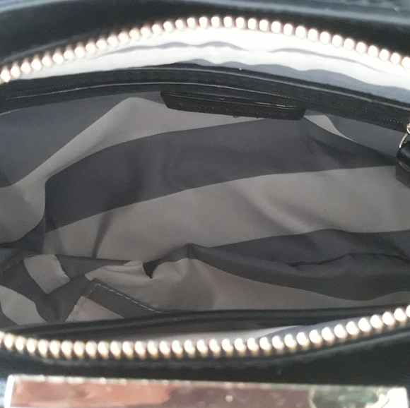 Kate Landry Crocodile Faux Leather  Hand Bag with Shoulder Strap - Picture 6 of 11